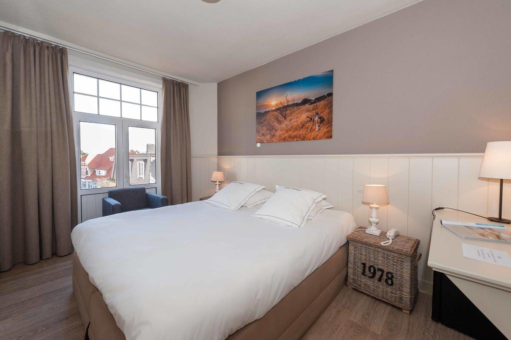 Hotel Heritage De Haan Esterno foto